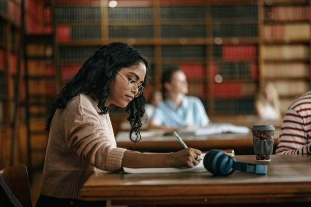 Studieruimte voor studenten in de bibliotheek