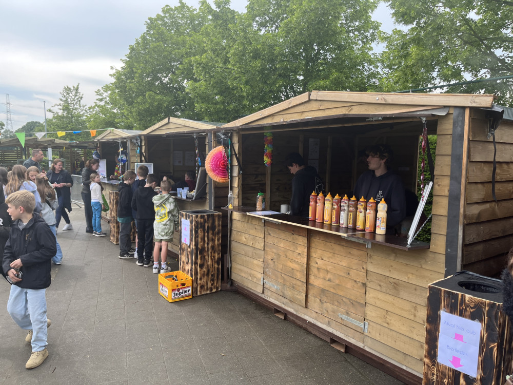 Kersthutjes ter ondersteuning van onze verenigingen